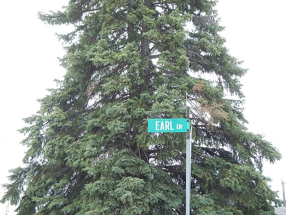 5th image of 3206 Earl Dr