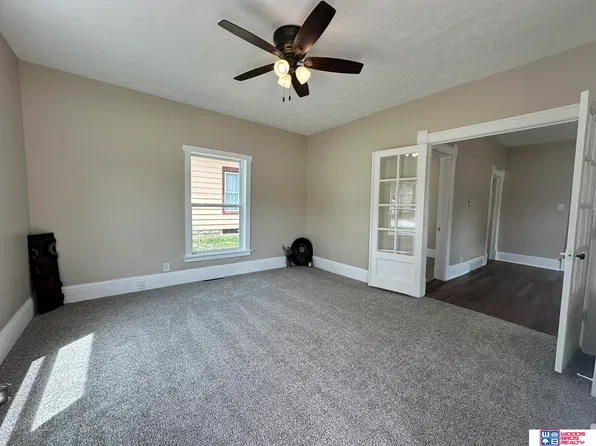 506 N 10th St, Geneva, NE 68361