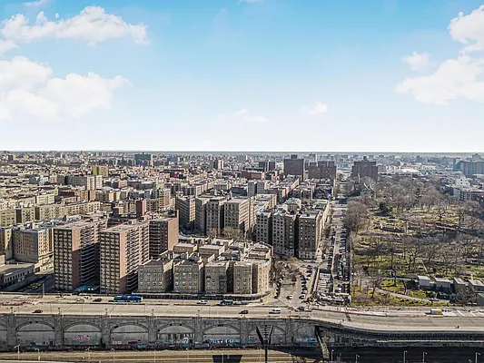 Rented by Re/Max In The City | media 29