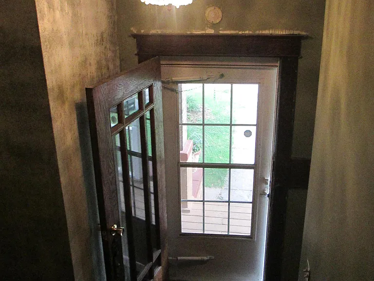 S 36th St — Photo 3
