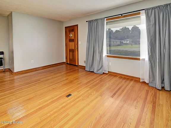 3rd image of 7200 Kane Ct