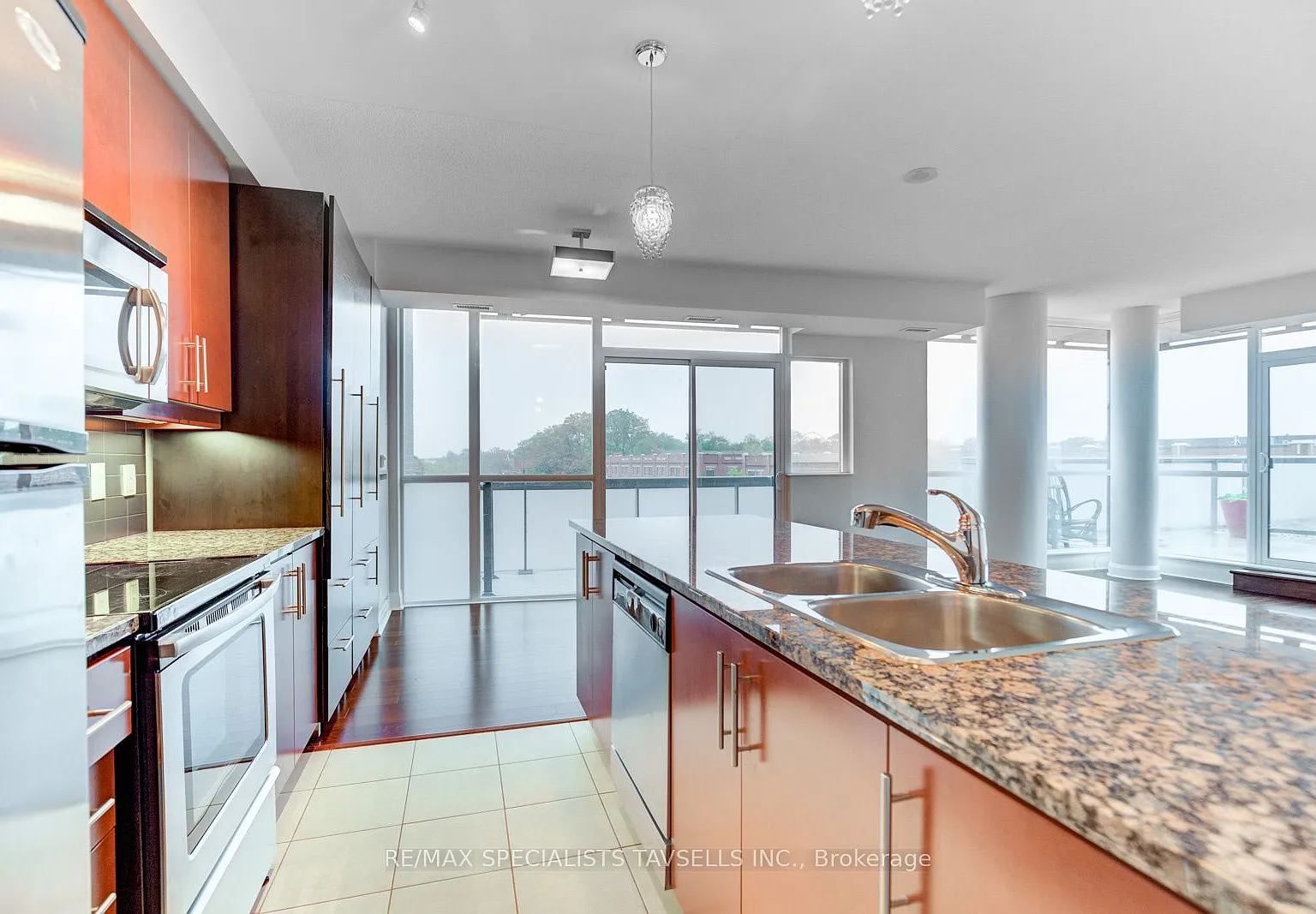 Northshore Condos — Photo 3