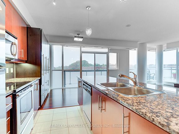 3rd image of 1 Hurontario St #304