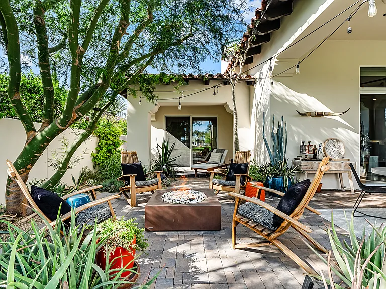 56738 Palms Dr — Photo 35