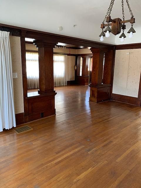 View from dining room to parlor