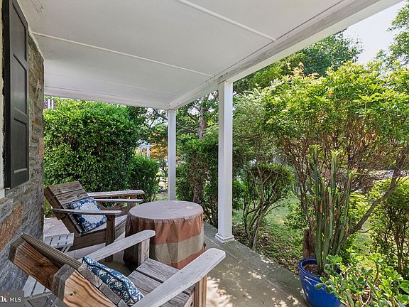 3rd image of 119 Crosshill Rd