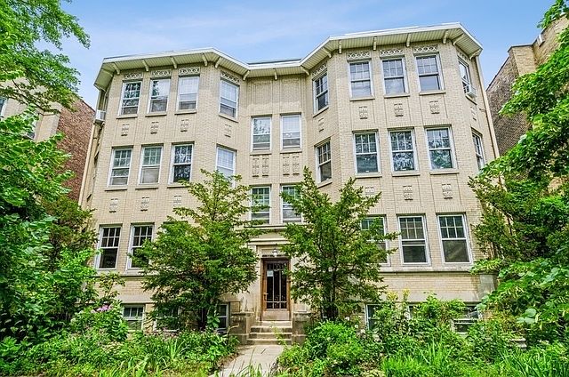 1st image of 1518 W Thorndale Ave APT 1W