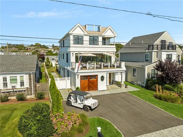 104 Tuckerman Ave, Middletown, RI 02842