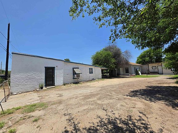 3rd image of 211 Iturbide St
