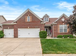 1490 Tuscany Dr, Greenwood, IN 46143