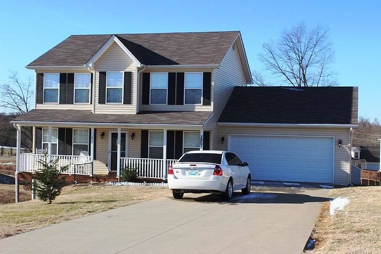 1st image of 3901 S Woodland Dr
