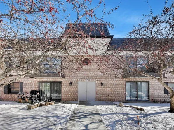 3345 Kirchoff Rd APT 5C, Rolling Meadows, IL 60008