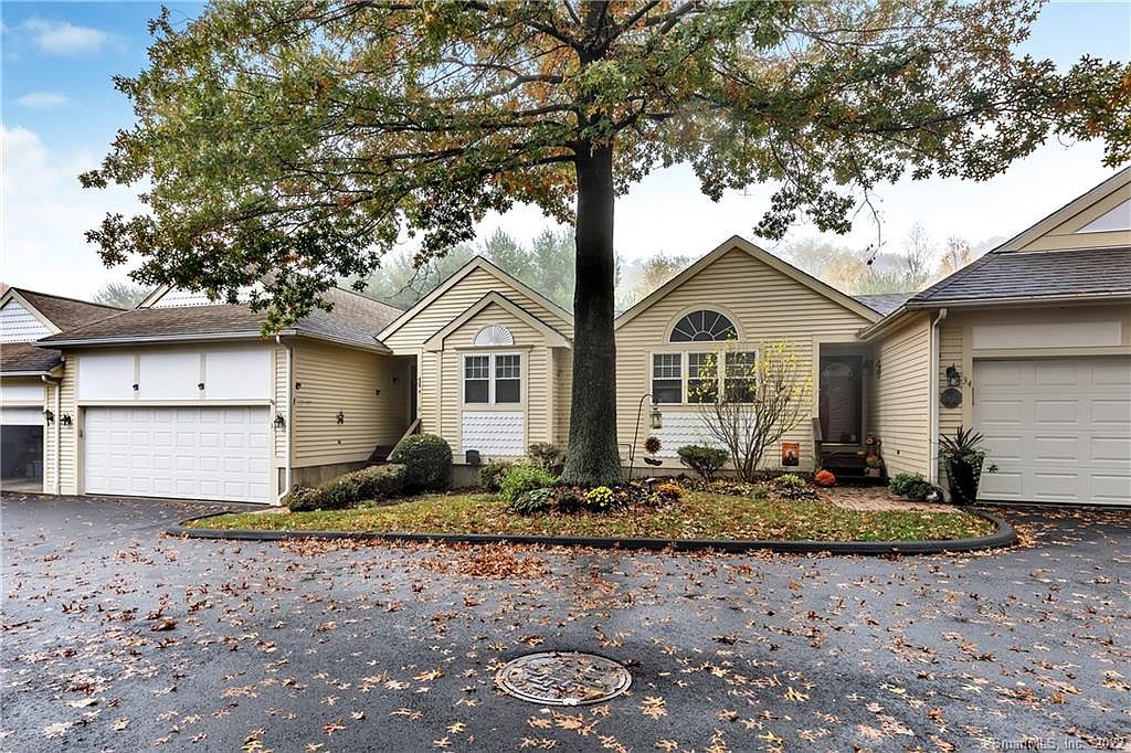33 Greystone 33, Shelton, CT 06484 Zillow