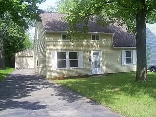 19603 Cherrywood Ln photo 1