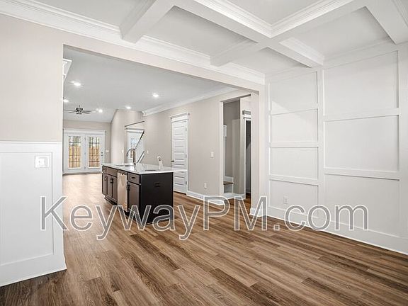 5th image of 2106 SE Denmark Ave