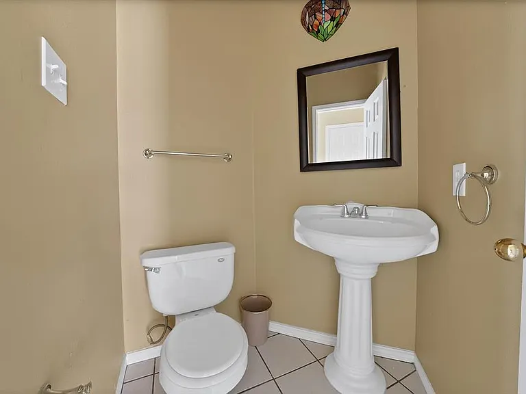 2116 Houlton Ln — Photo 19