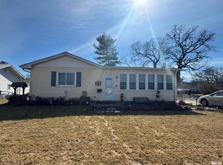 1407 Anthony Pl, Camanche, IA 52730
