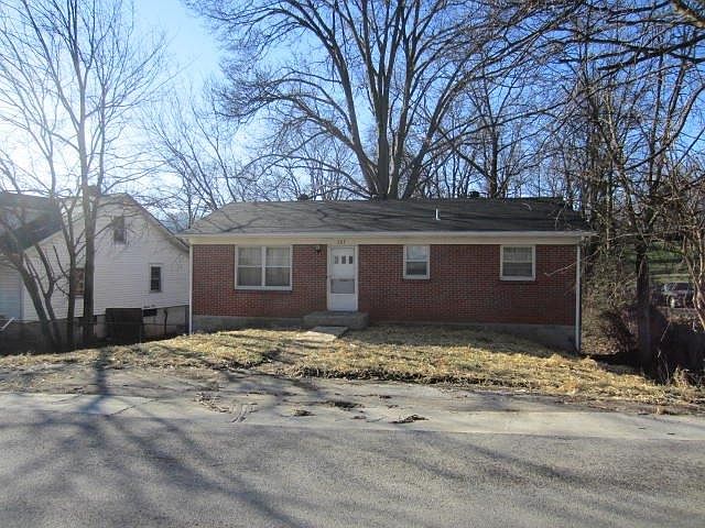 1st image of 207 Henry St