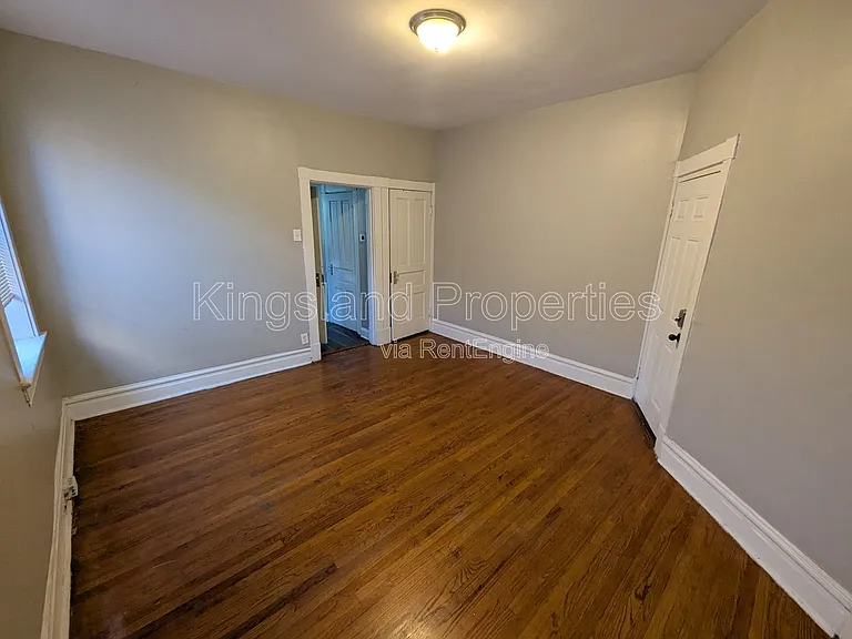 3020 Texas Ave #2F — Photo 6