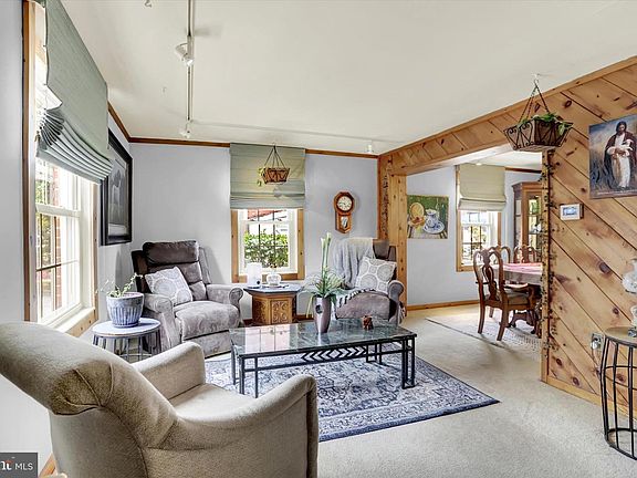 4th image of 2980 Croyden Rd