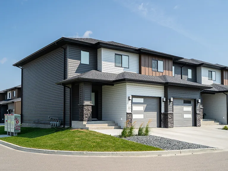 1650 Leila Ave #30 — Photo 3