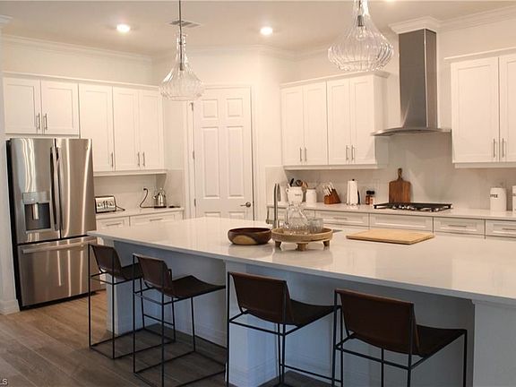 4th image of 14379 Blue Bay Cir
