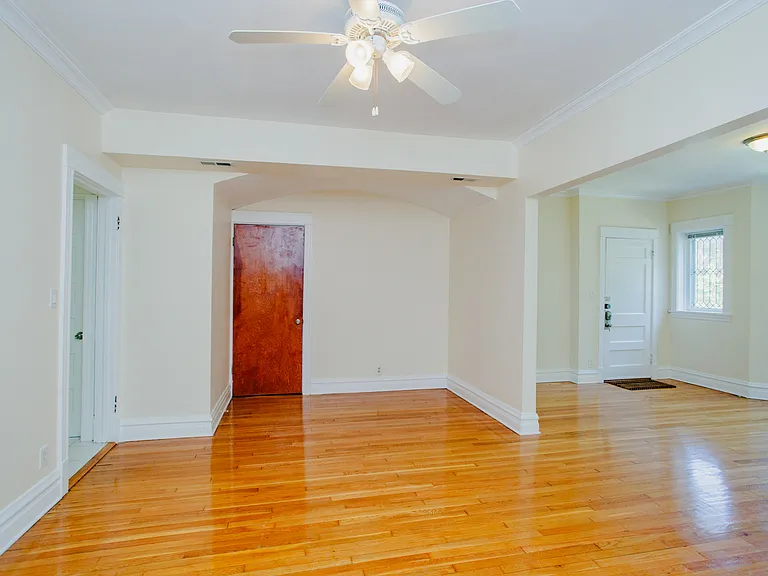 1315 W Foster Ave #1 — Photo 6