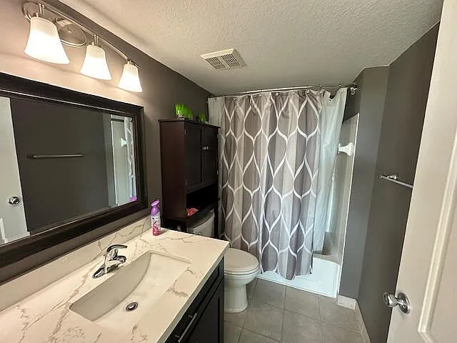 110 Villa Cir #110 — Photo 18