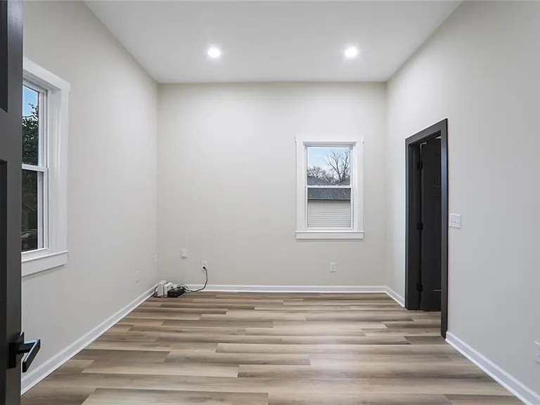 190 Adair Ave SE — Photo 16