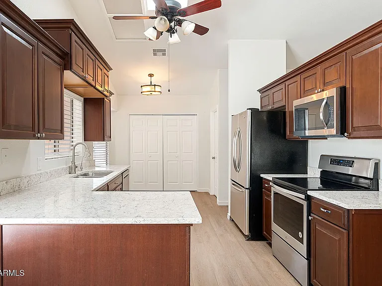 620 E Appaloosa Rd — Photo 13