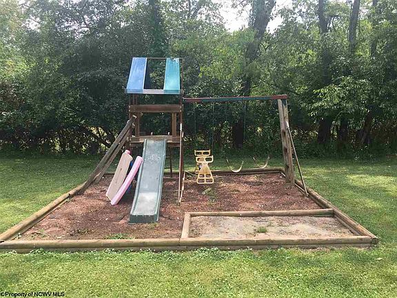 5th image of 174 Devonwood Dr