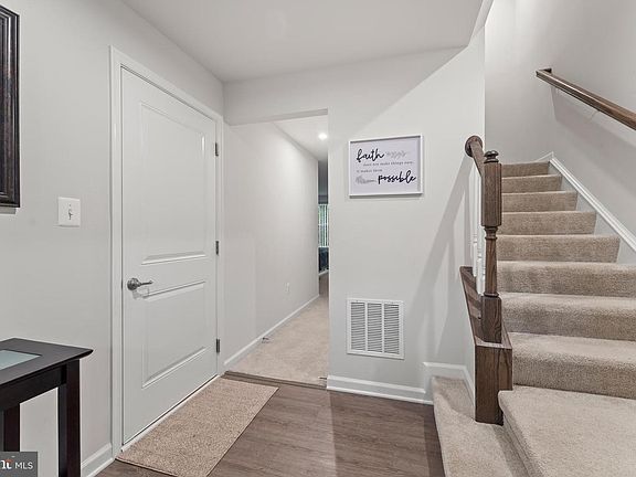 5th image of 8809 Stevenson Ln