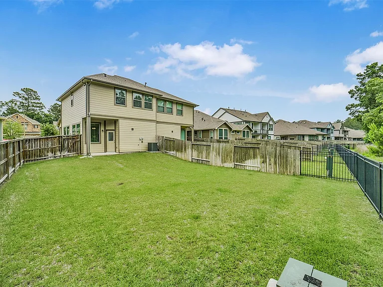 323 N Spotted Fern Dr — Photo 34