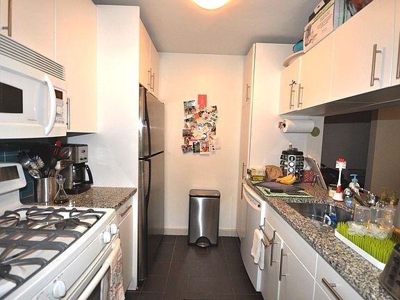 4th image of 100 Atlantic Ave APT G6