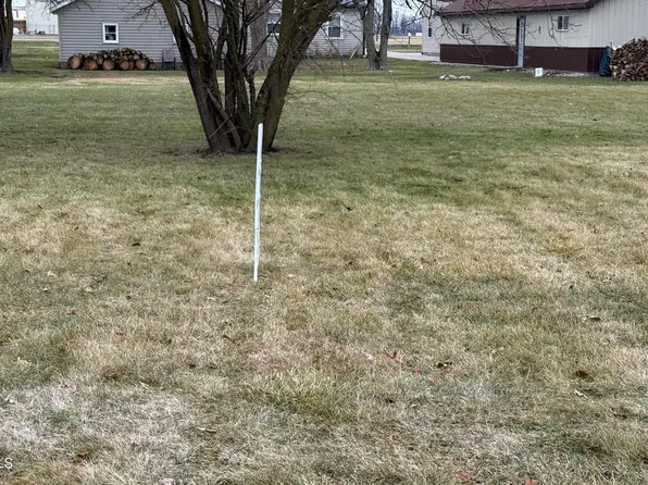 210 Weber St #11, Antwerp, OH 45813