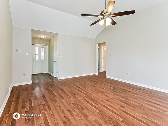 3rd image of 660 Cairn Creek Dr