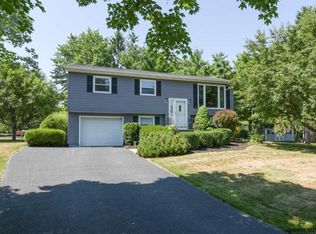 164 Fairfield Ct, Voorheesville, NY 12186