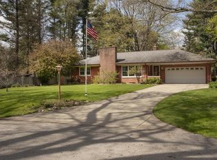 20215 Lark Dr, South Bend, IN 46637