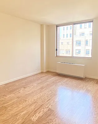 Rented by RELO REDAC INC. | media 10