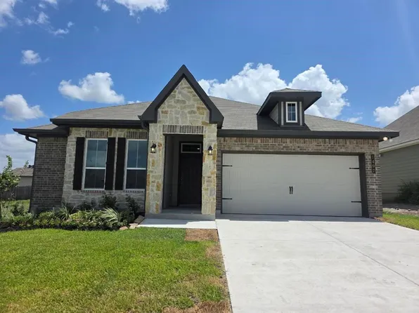 1497 Lake Ridge Dr, Brenham, TX 77833