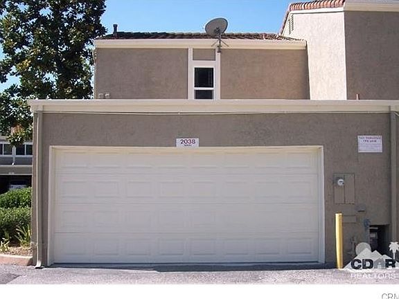3rd image of 2038 Indiana St