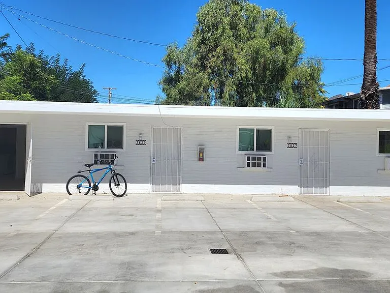 3825 Sedgwick Ave — Photo 1