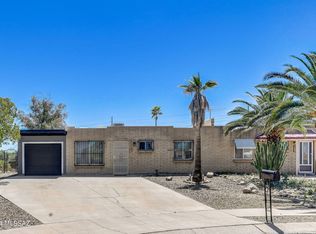 7692 E Queen Palm Cir, Tucson, AZ 85730
