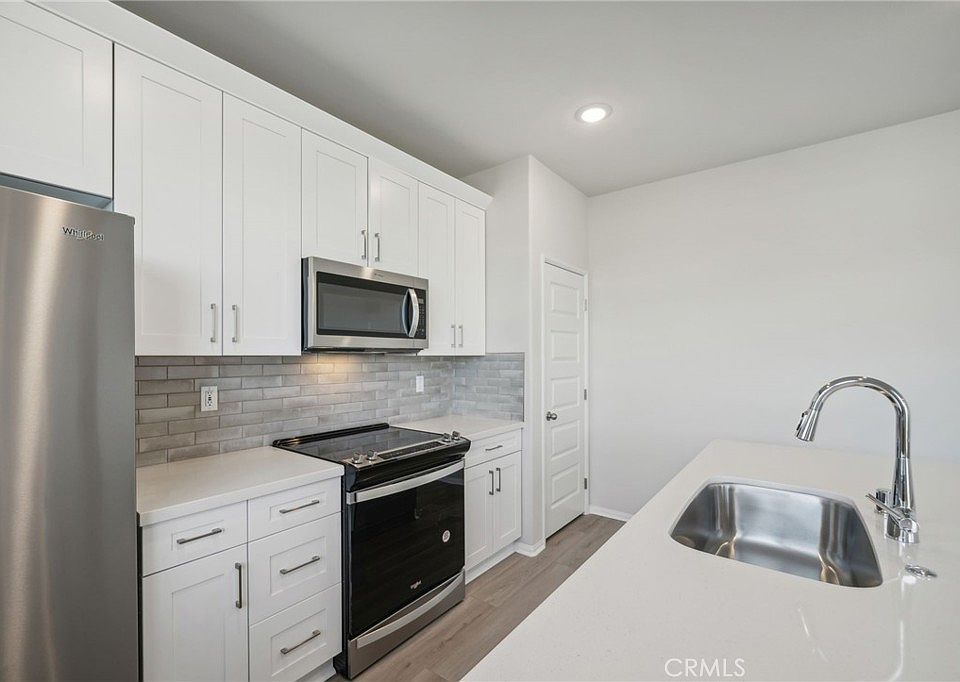 1st image of 2060 Bergamot St