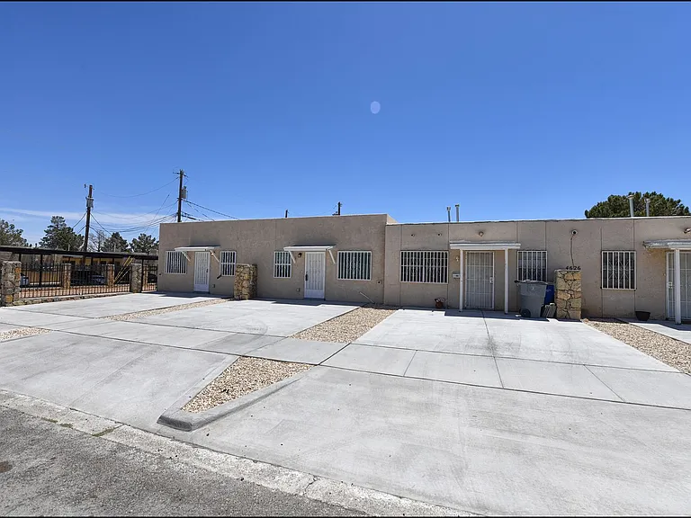 4626 Maxwell Ave — Photo 3