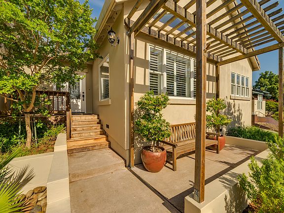 3rd image of 4096 Sutro Dr