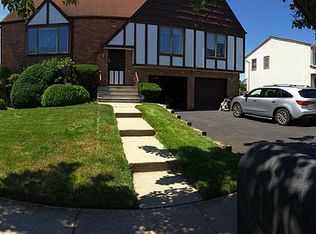 17-02 Landzettel Way, Fair Lawn, NJ 07410