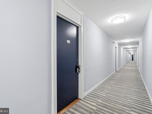 5th image of 1330 New Hampshire Ave NW APT 622