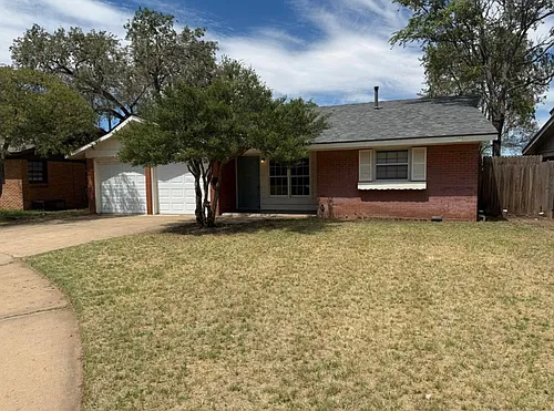 5116 46th St Photo 1