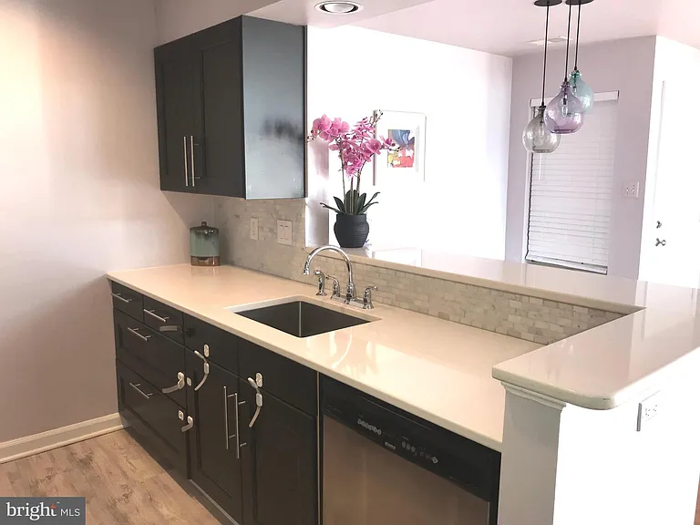 5918 Barbados Pl #202 — Photo 9